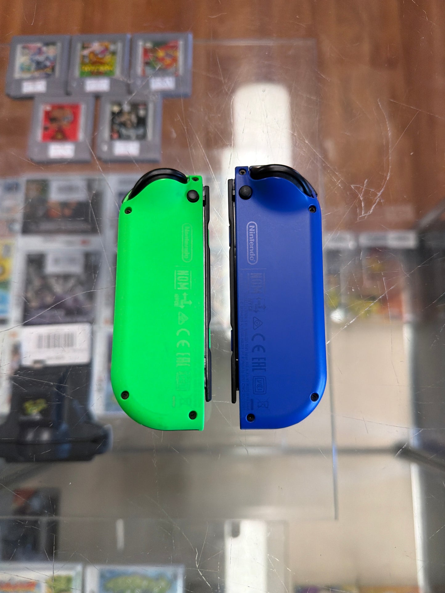 Joy-Con Blue & Green Nintendo Switch