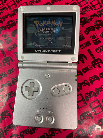 Platinum/ Silver Gameboy Advance SP (AGS-001)