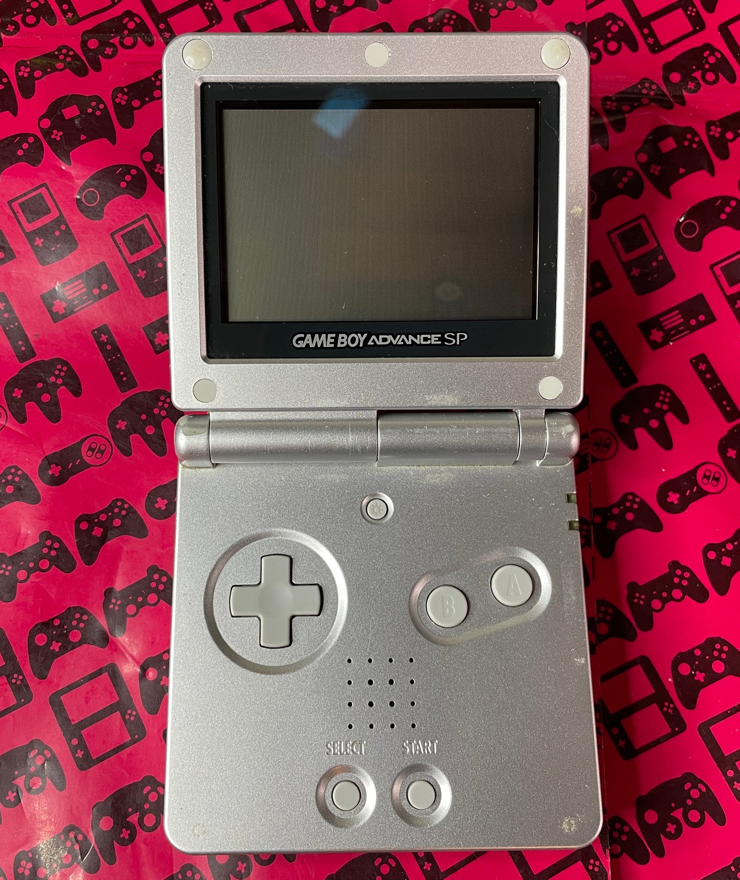 Platinum/ Silver Gameboy Advance SP (AGS-001)