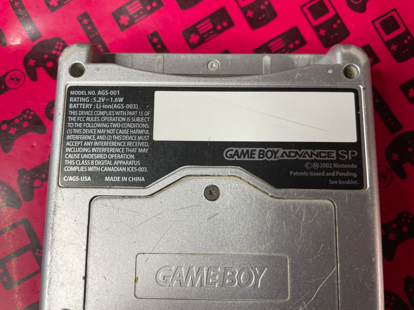 Platinum/ Silver Gameboy Advance SP (AGS-001)