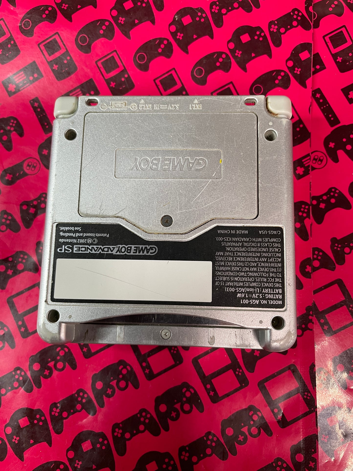 Platinum/ Silver Gameboy Advance SP (AGS-001)