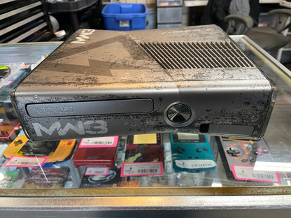 Call Of Duty: Modern Warfare 3 Limited Edition 250GB (Mod. 1439) Xbox 360